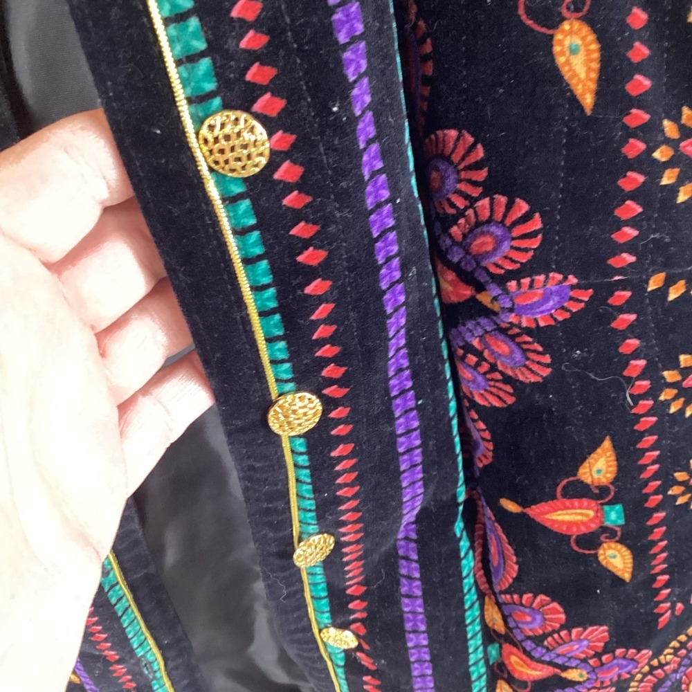 Saxton Hall Womens Black Velvet Jewel Tone Embellished Jacket Size 12 - Picture 10 of 14